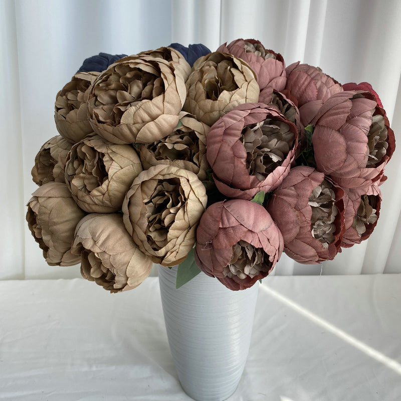 P0025 Ten round peonies